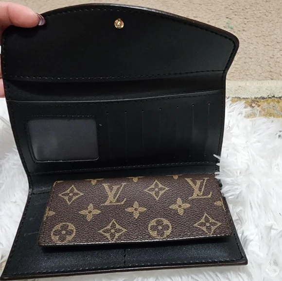 Brown Monogram Wallet - Picture 3 of 10